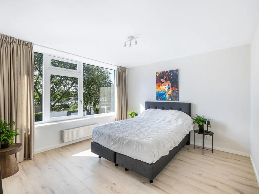 Lijsterbeslaan 10, OOSTVOORNE