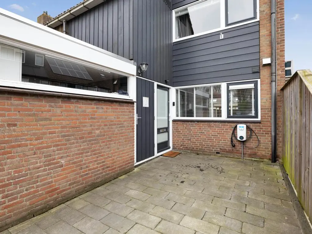 Stoep 19, BRIELLE