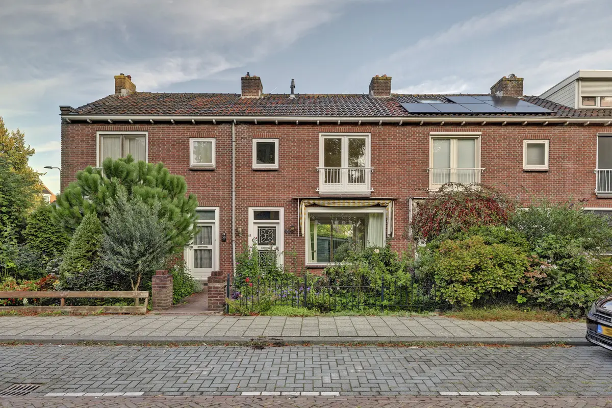 van Baerlestraat 49