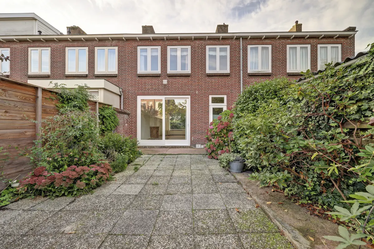 van Baerlestraat 49