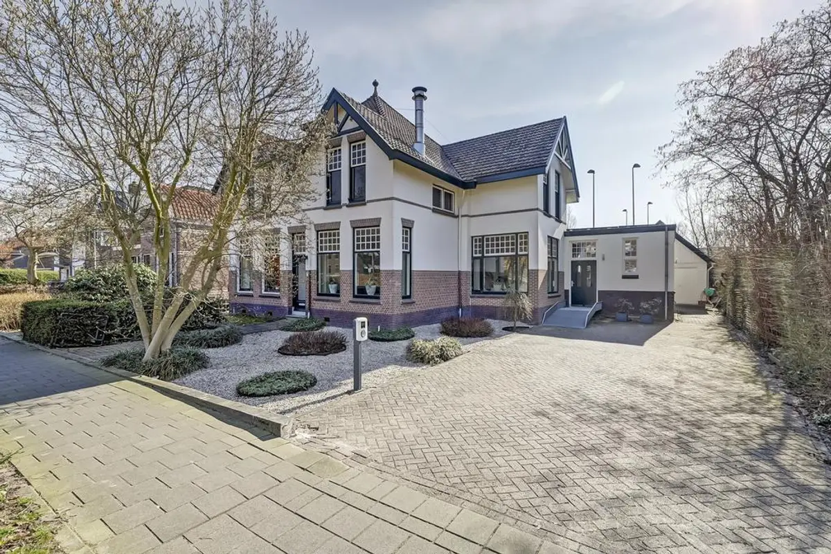 Graaf Florisweg 54