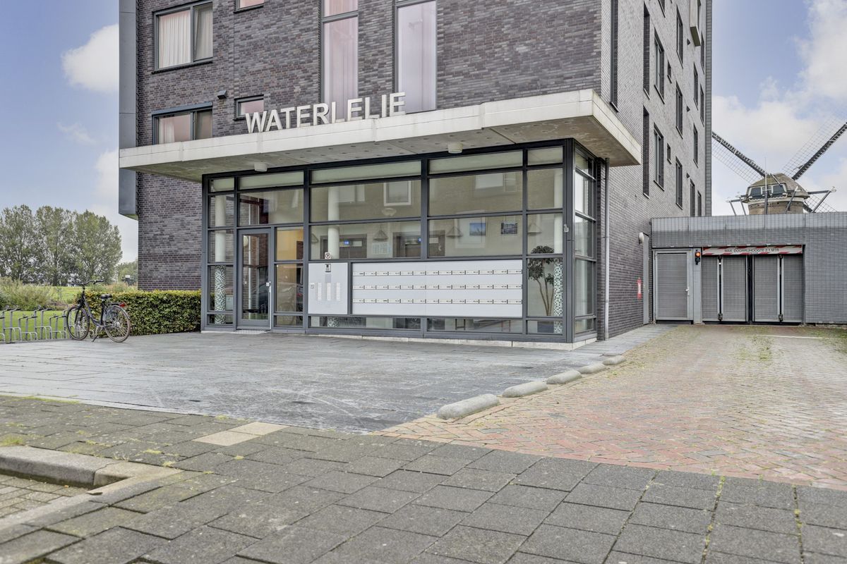 Uiverplein 212