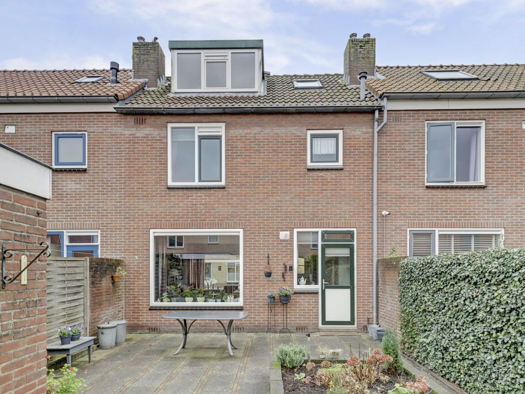 Reigerstraat 10, HAASTRECHT
