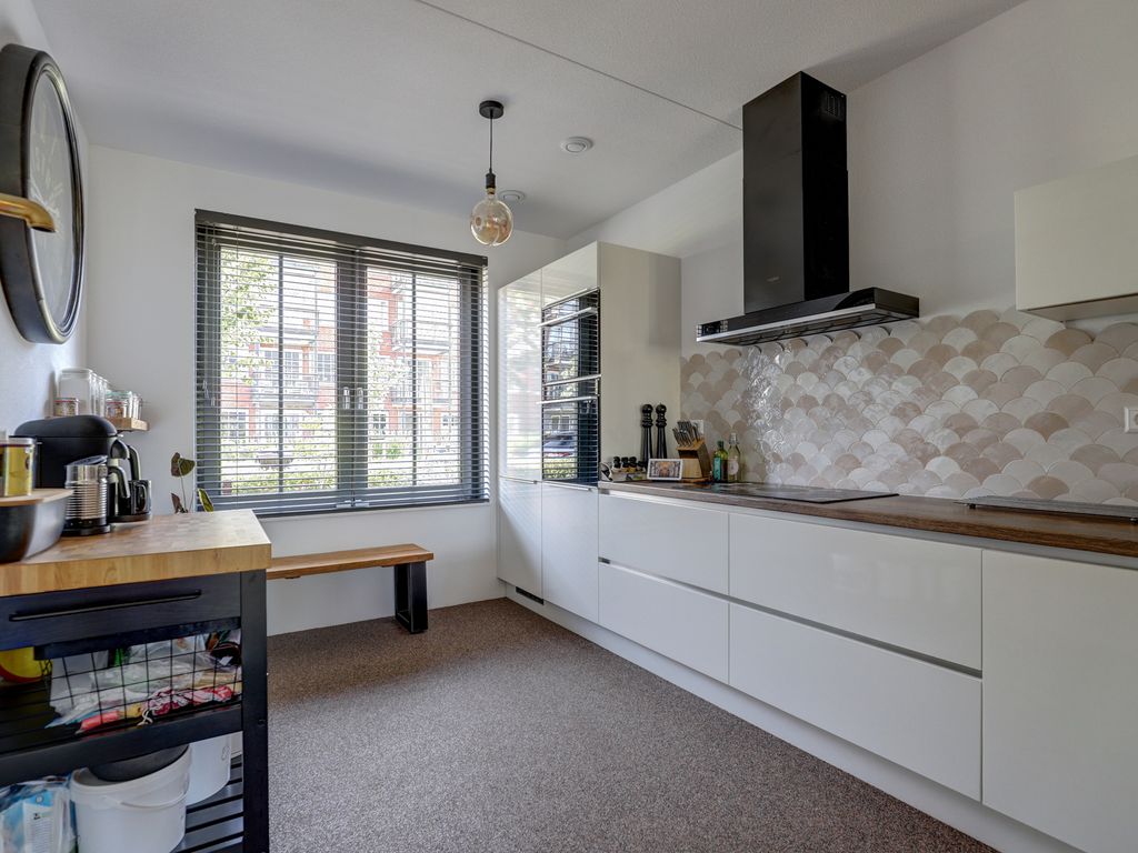 Parklaan 153, WADDINXVEEN