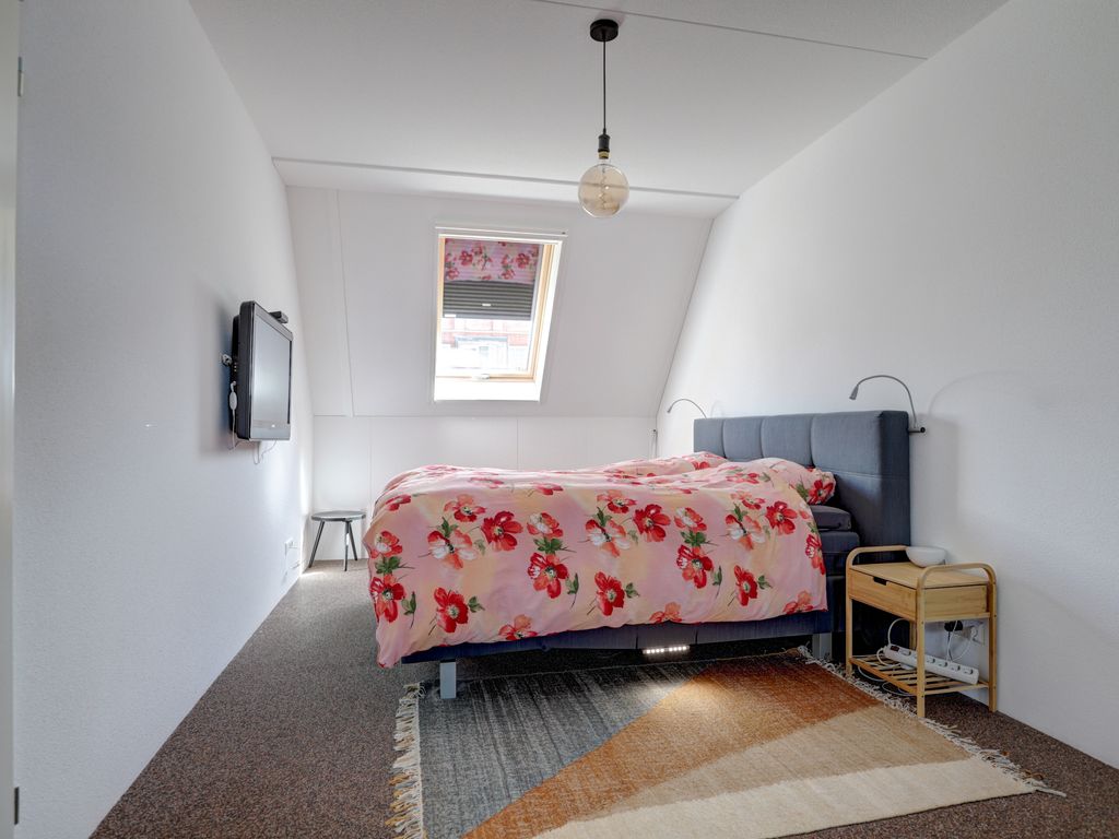 Parklaan 153, WADDINXVEEN