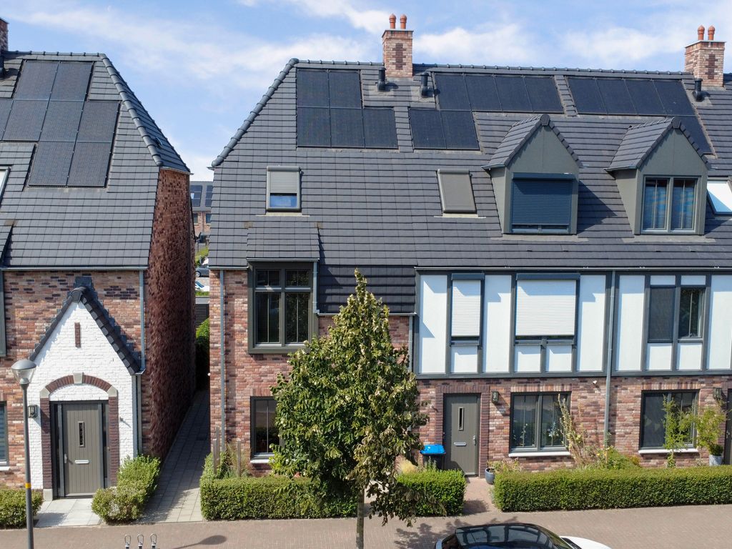 Parklaan 153, WADDINXVEEN