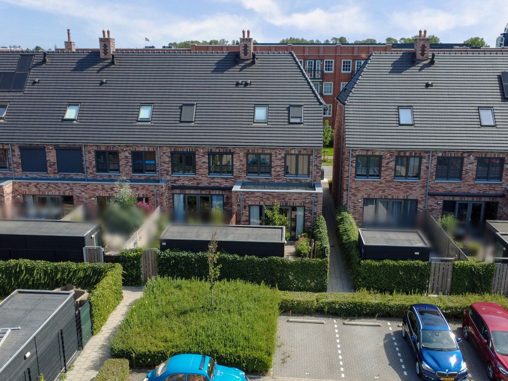 Parklaan 153, WADDINXVEEN