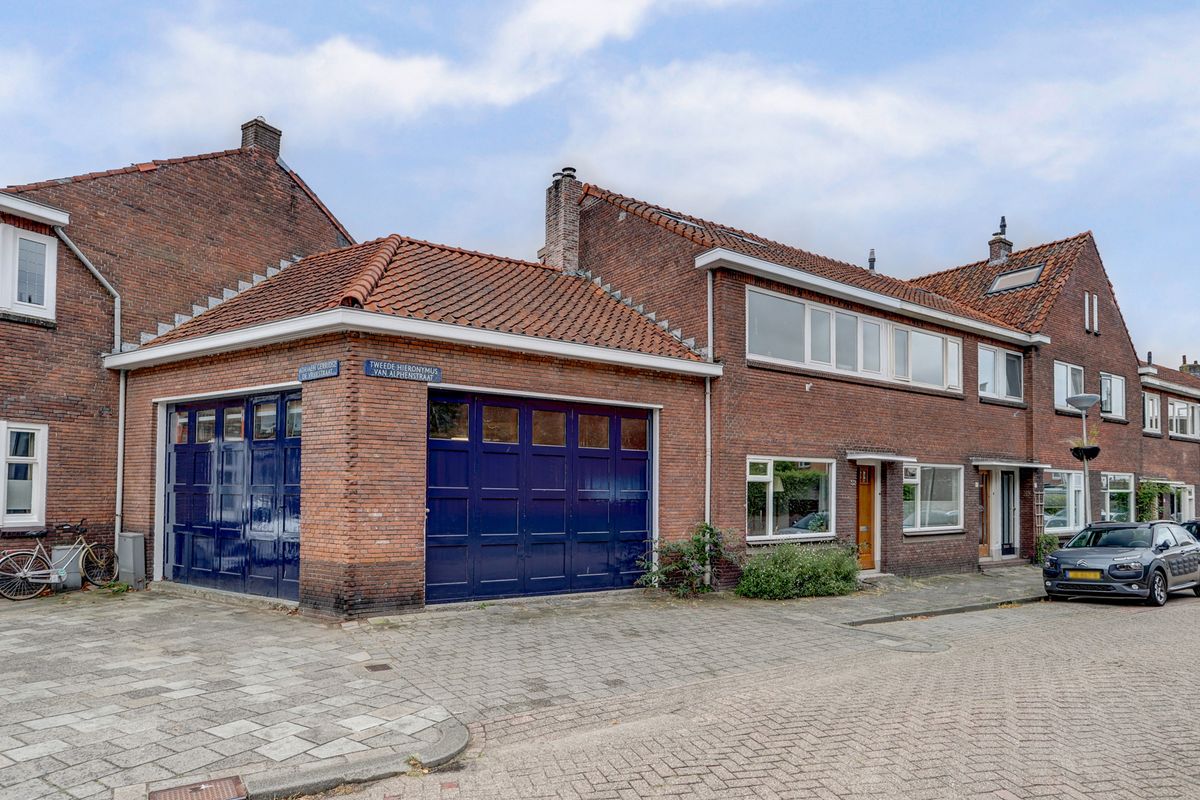 Tweede Hieronymus van Alphenstraat 52