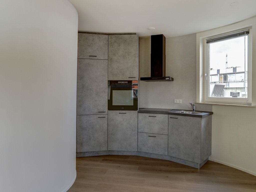 Raadhuisplein 71, LEKKERKERK