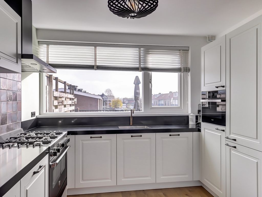 Van Staverenstraat 20a, REEUWIJK