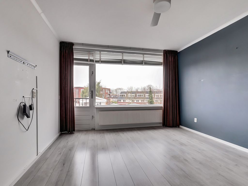 Van Staverenstraat 20a, REEUWIJK