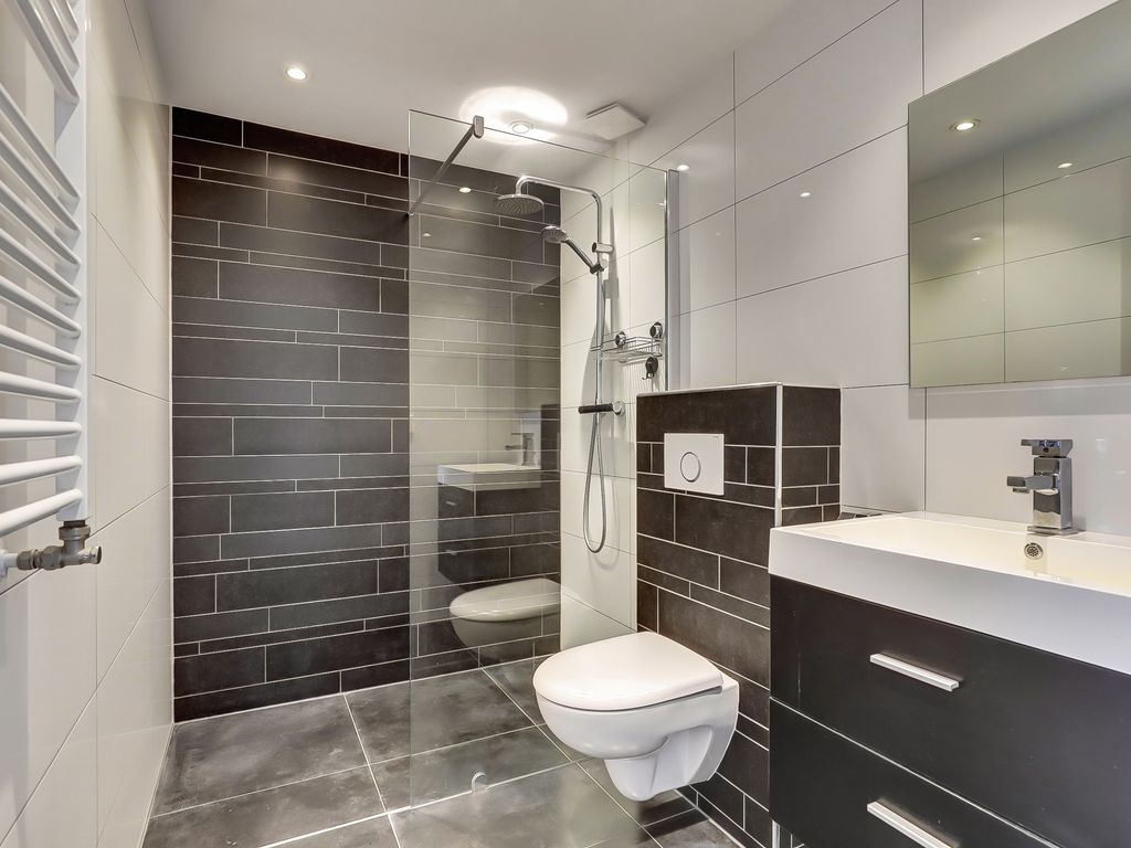 Van Staverenstraat 20a, REEUWIJK