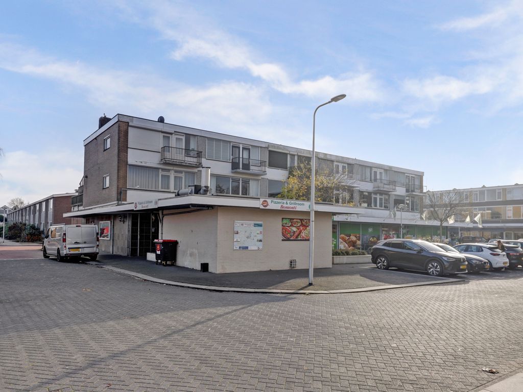 Van Staverenstraat 20a, REEUWIJK