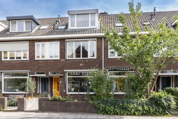 Gravin Jacobastraat 12