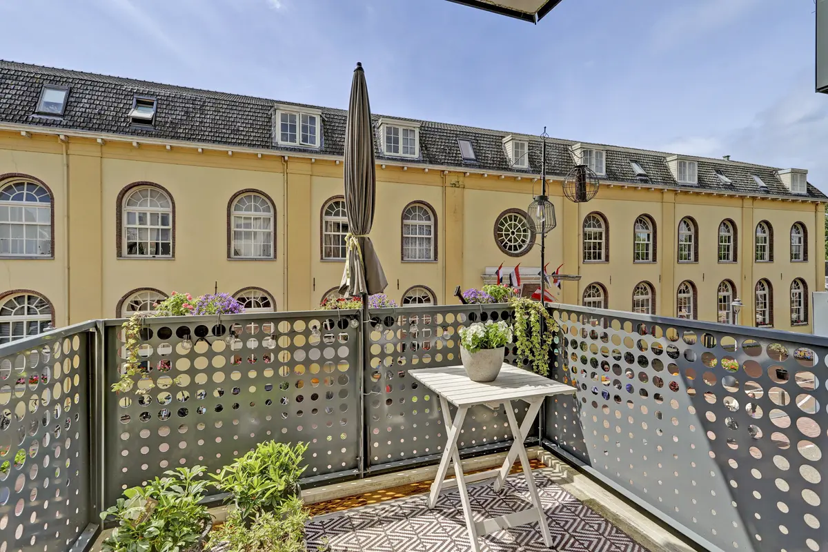 Agnietenstraat 64