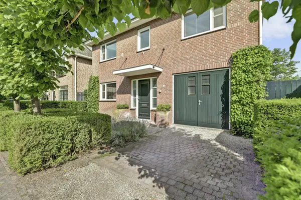 Marga Klompéstraat 21