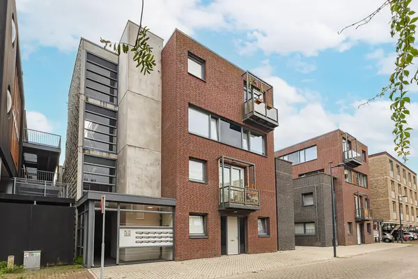 Donkvaart 7B6, BREDA