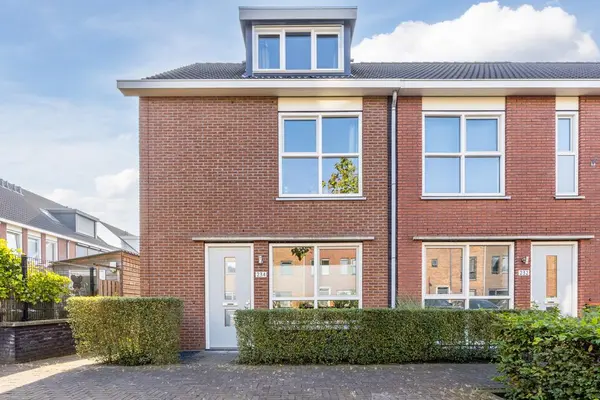 Maasdijk 234, BREDA