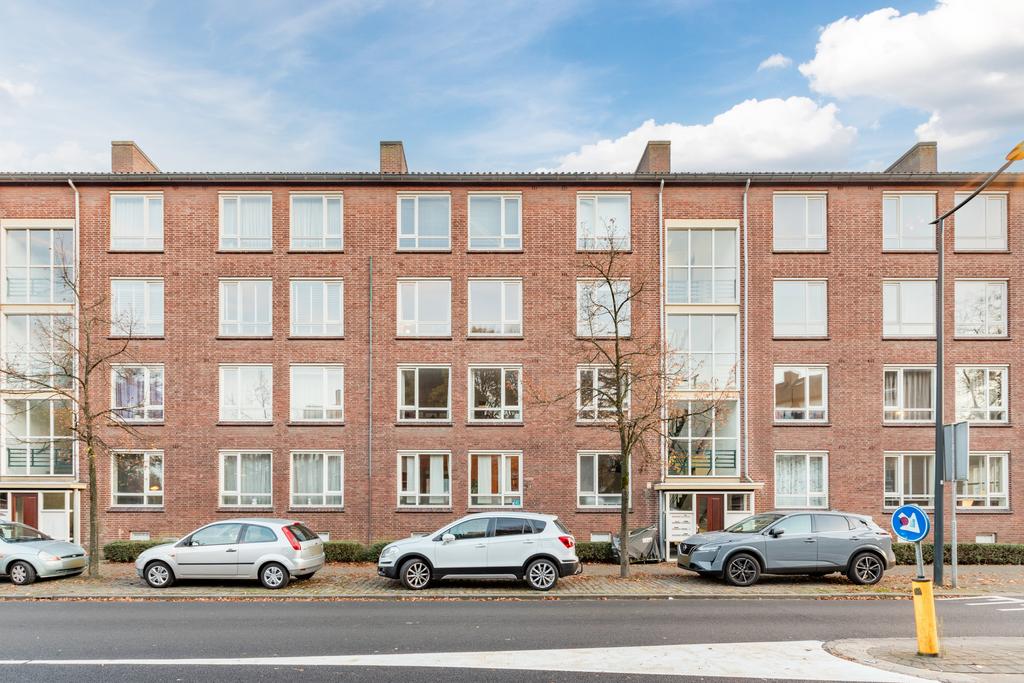 Appartement aan Dr. Struyckenstraat 19B,4812BA,BREDA