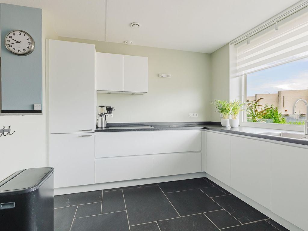 Tussenwoning te koop: Prinses van Lotharingenstraat 114, Bavel