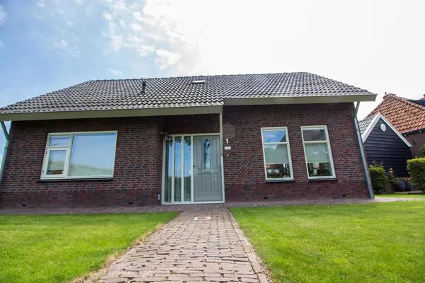Hoekweg 1, Andijk