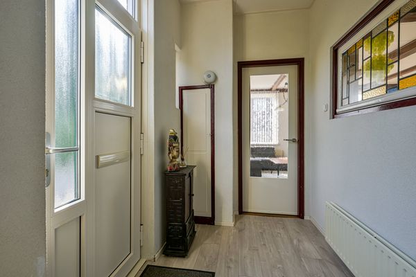 Sint Nicolaasstraat 28, 