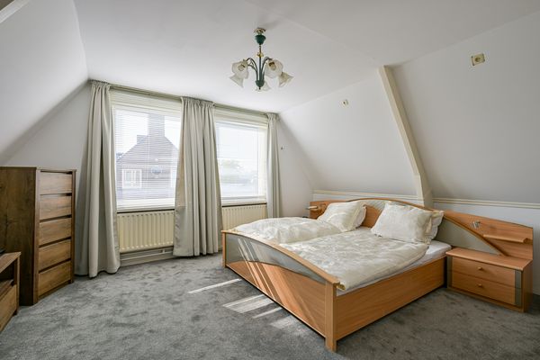 Sint Nicolaasstraat 28, 