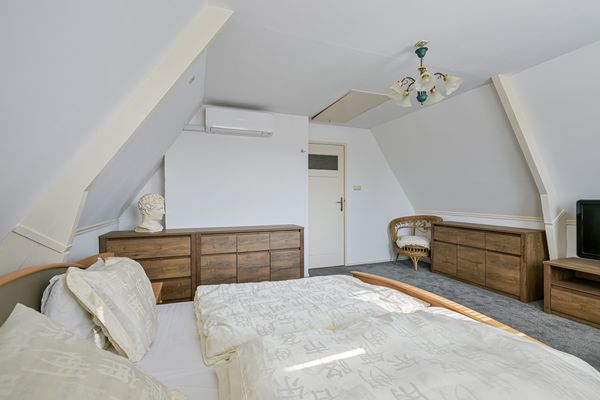 Sint Nicolaasstraat 28, 