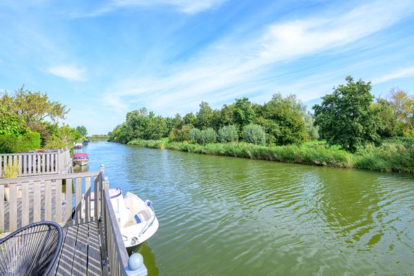 Lange Deelesloot 10, ENKHUIZEN