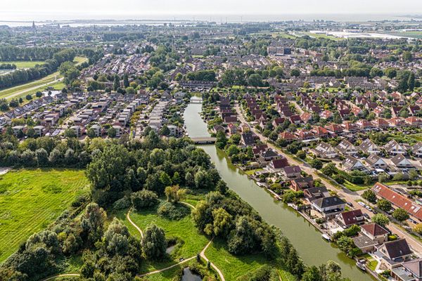 Lange Deelesloot 10, ENKHUIZEN