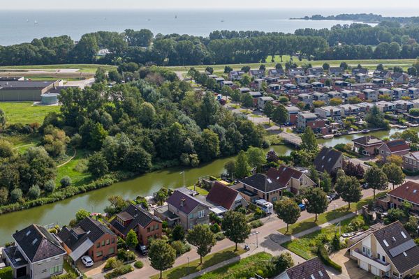 Lange Deelesloot 10, ENKHUIZEN