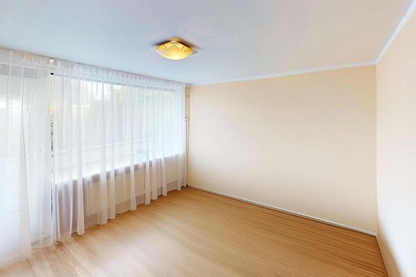 Hertog Albrechtstraat 24, BOVENKARSPEL