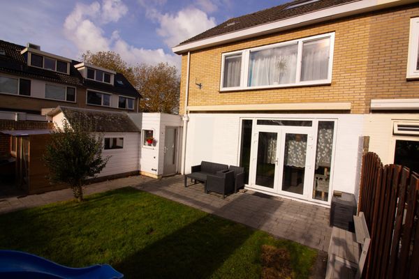 Hertog Albrechtstraat 24, BOVENKARSPEL