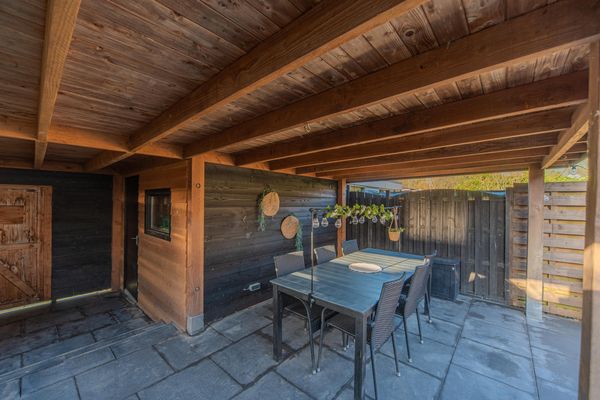 Van Eckstraat 25, WIERINGERWERF