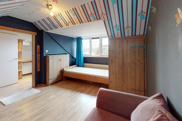 Bourgondiëweg 222, BOVENKARSPEL