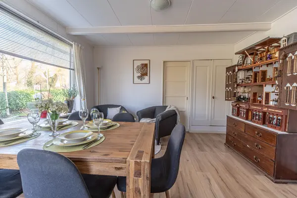 De Hout 31, HEM