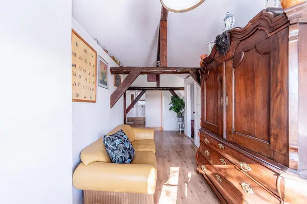 De Hout 31, HEM