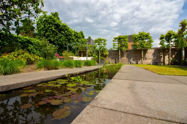 Villa Dotterbloem 19, WAALWIJK