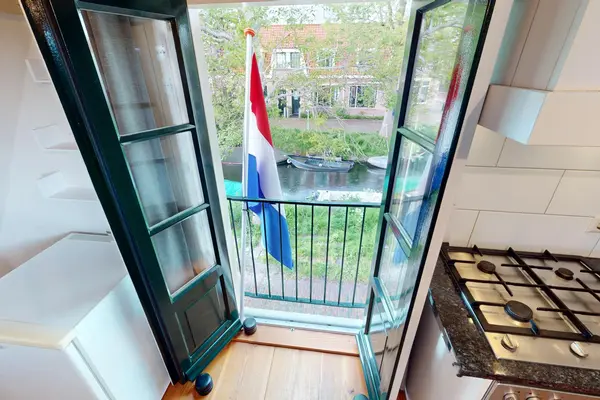 Drie Zalmen 14, ENKHUIZEN
