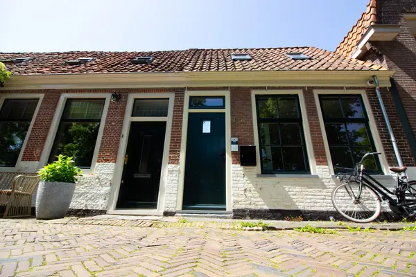 Oude Gracht 7, ENKHUIZEN