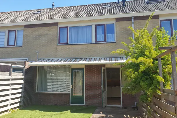 Elzenbaan 13, ENKHUIZEN
