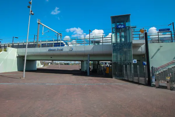 Francisco Pizarrostraat 104, ALMERE