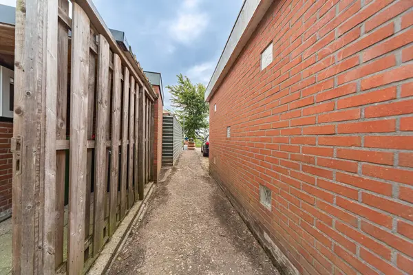Burgemeester Honijkstr 7, VENHUIZEN
