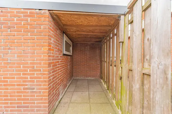 Burgemeester Honijkstr 7, VENHUIZEN