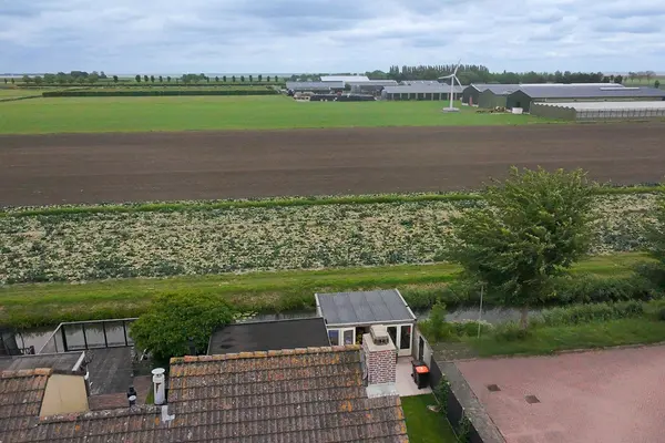 Burgemeester Honijkstr 7, VENHUIZEN