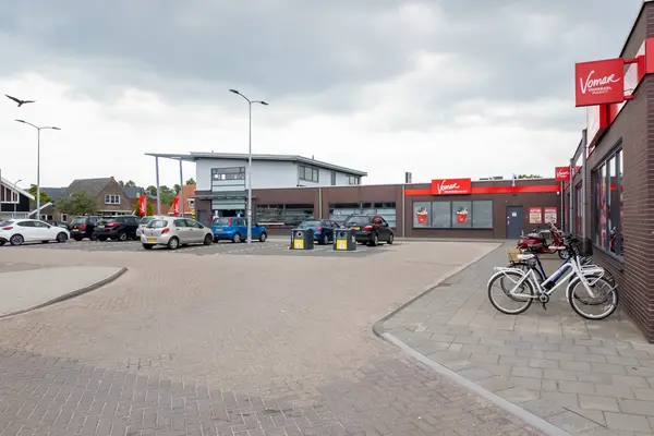 Burgemeester Honijkstr 7, VENHUIZEN