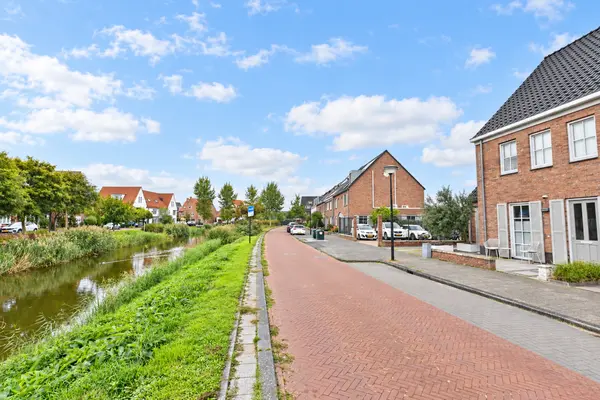 Hunsingosingel 24, Den Haag