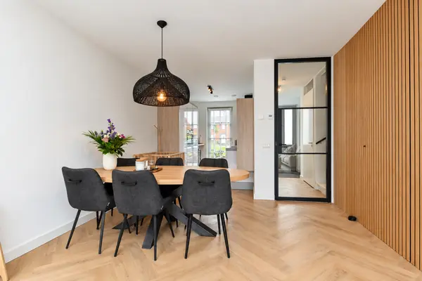 Hunsingosingel 24, Den Haag