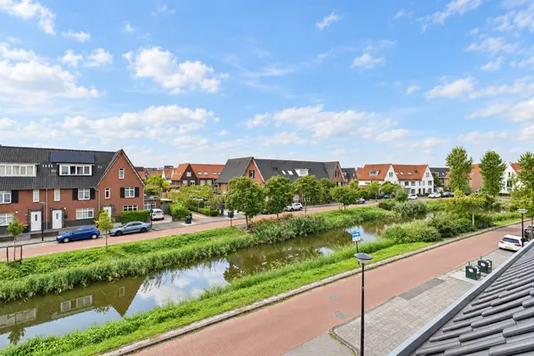 Hunsingosingel 24, Den Haag