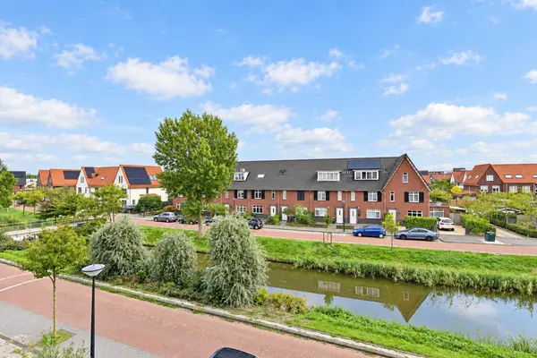Hunsingosingel 24, Den Haag